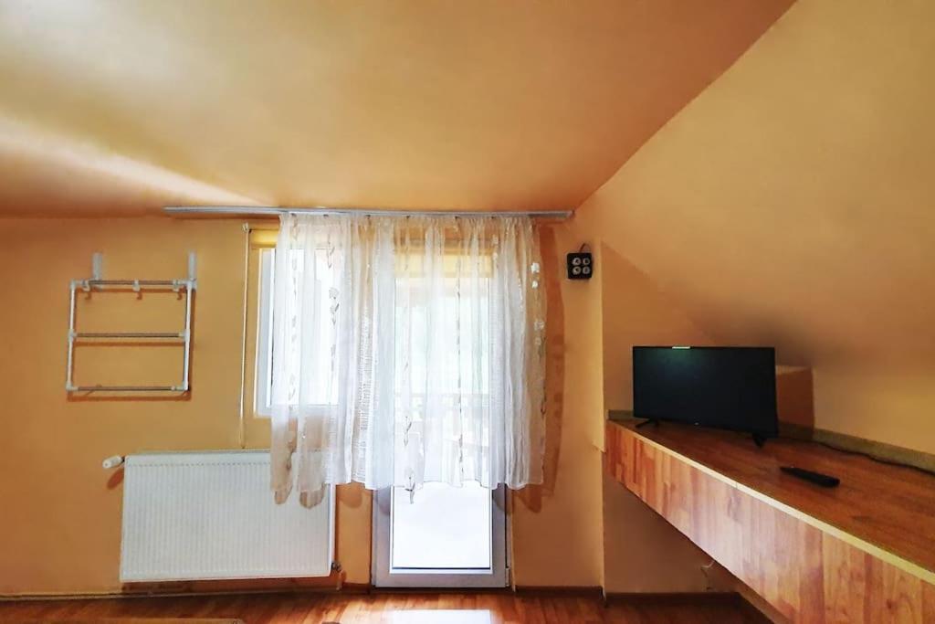 Casa Petruta Dambovicioara Hotell Podu Dimbovitei Exteriör bild