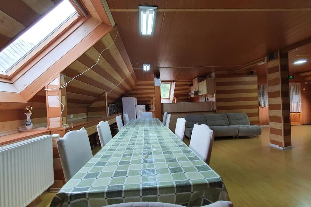 Casa Petruta Dambovicioara Hotell Podu Dimbovitei Exteriör bild