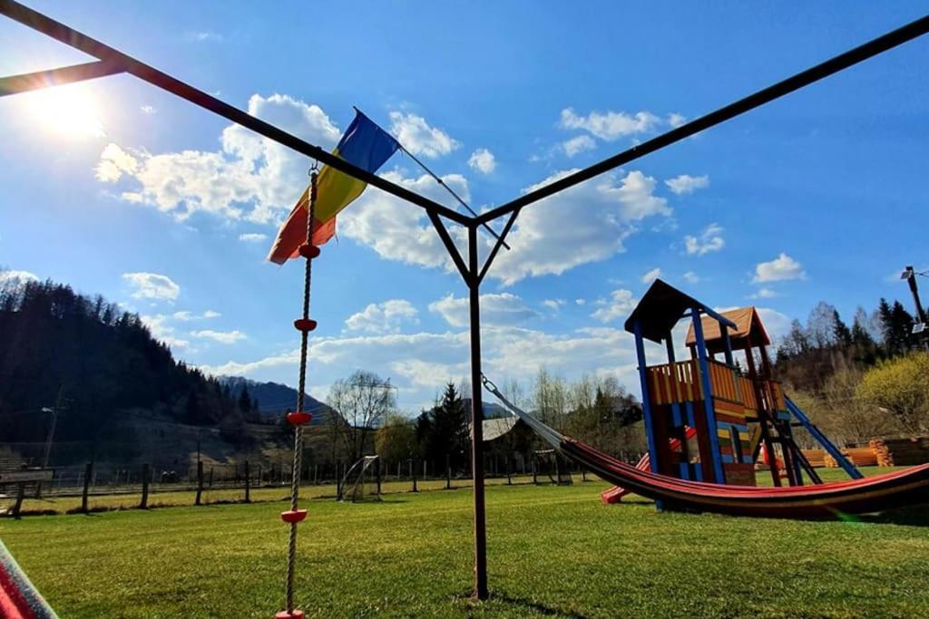 Casa Petruta Dambovicioara Hotell Podu Dimbovitei Exteriör bild