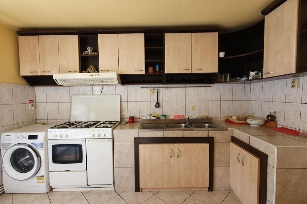 Casa Petruta Dambovicioara Hotell Podu Dimbovitei Exteriör bild