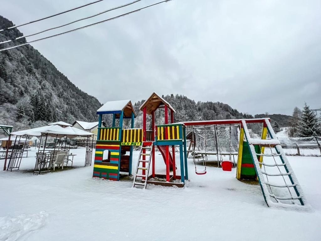 Casa Petruta Dambovicioara Hotell Podu Dimbovitei Exteriör bild