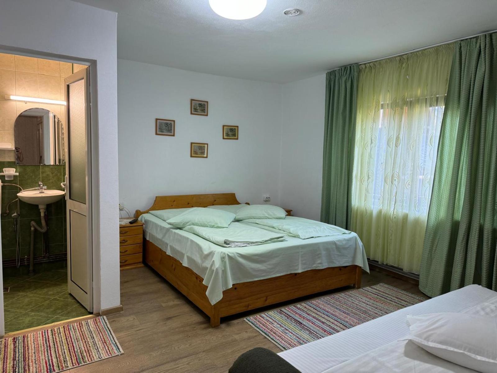 Casa Petruta Dambovicioara Hotell Podu Dimbovitei Exteriör bild
